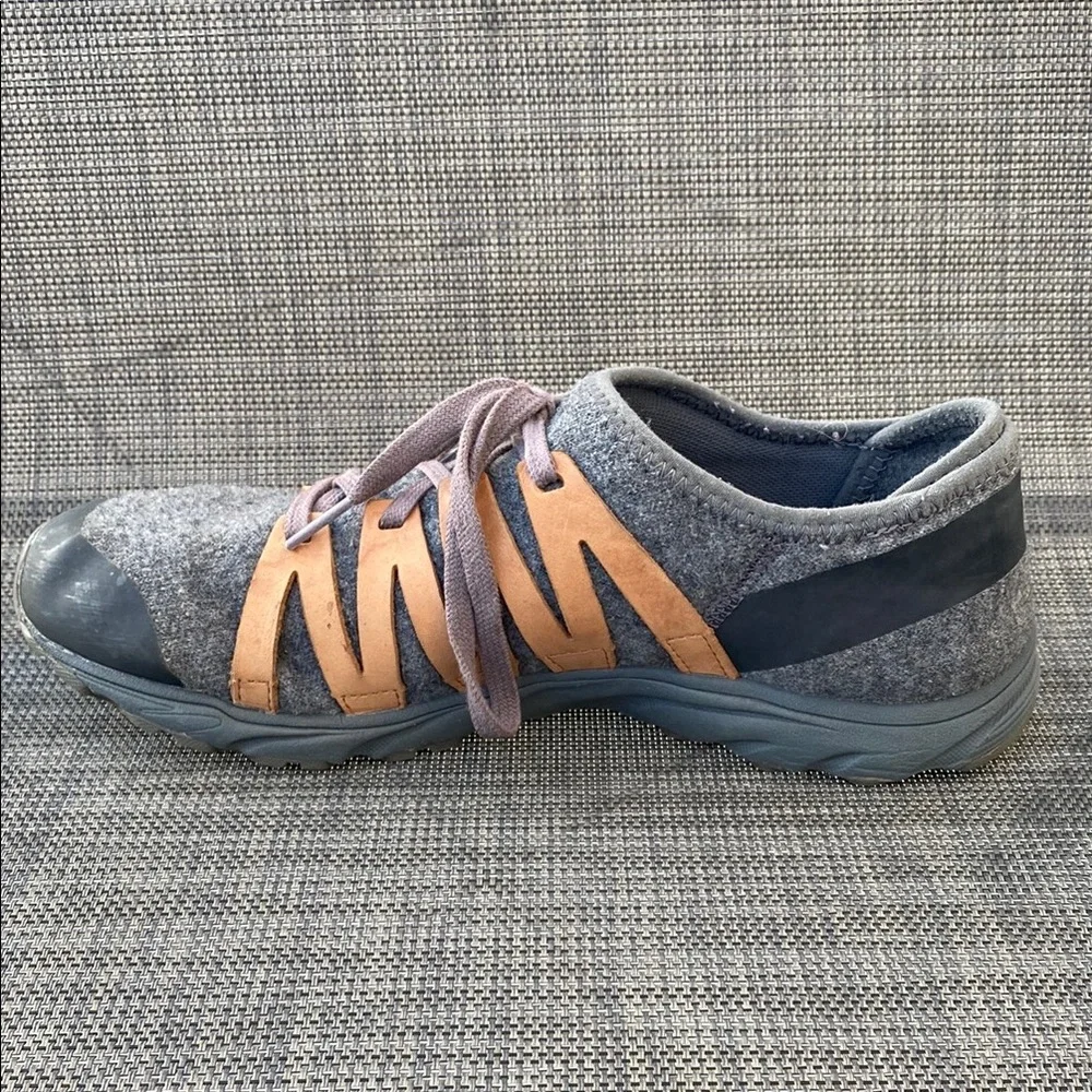 Merrell Riveter Gray and Tan Casual Wool Sneakers Women Size 7.5 - Picture 8 of 16